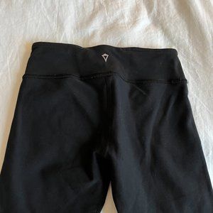 Ivivva Leggings size 10